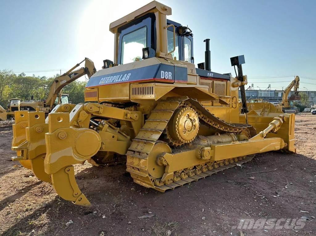 CAT D 8 R Гусеничные бульдозеры