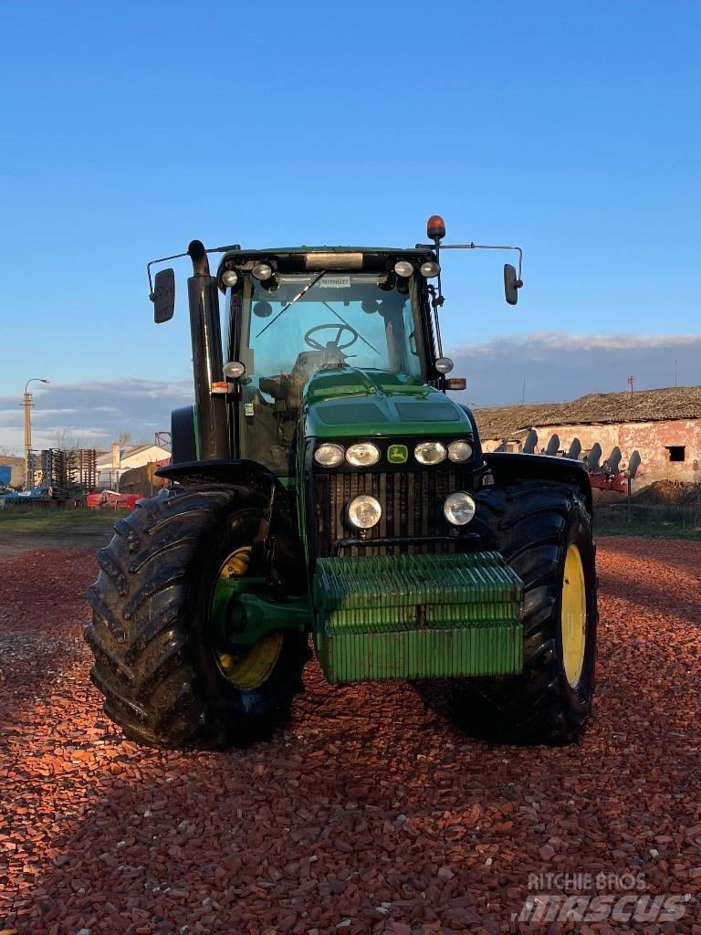 John Deere 8230 Трактора