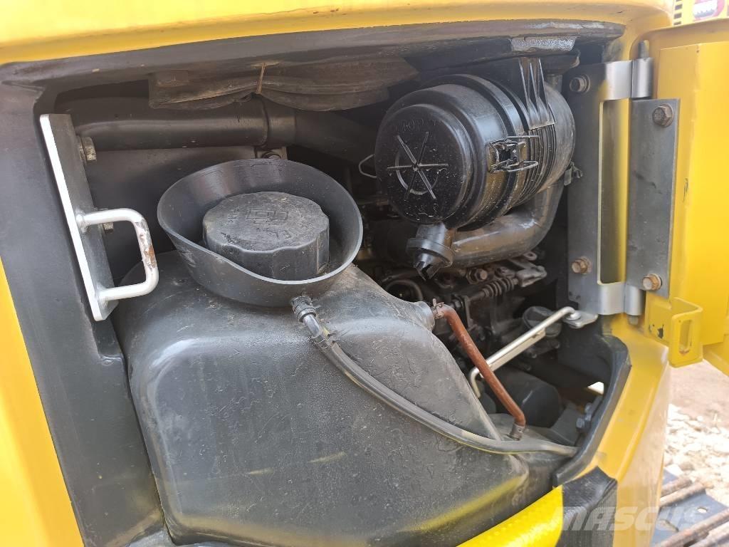 Komatsu PC 18 Гусеничные экскаваторы