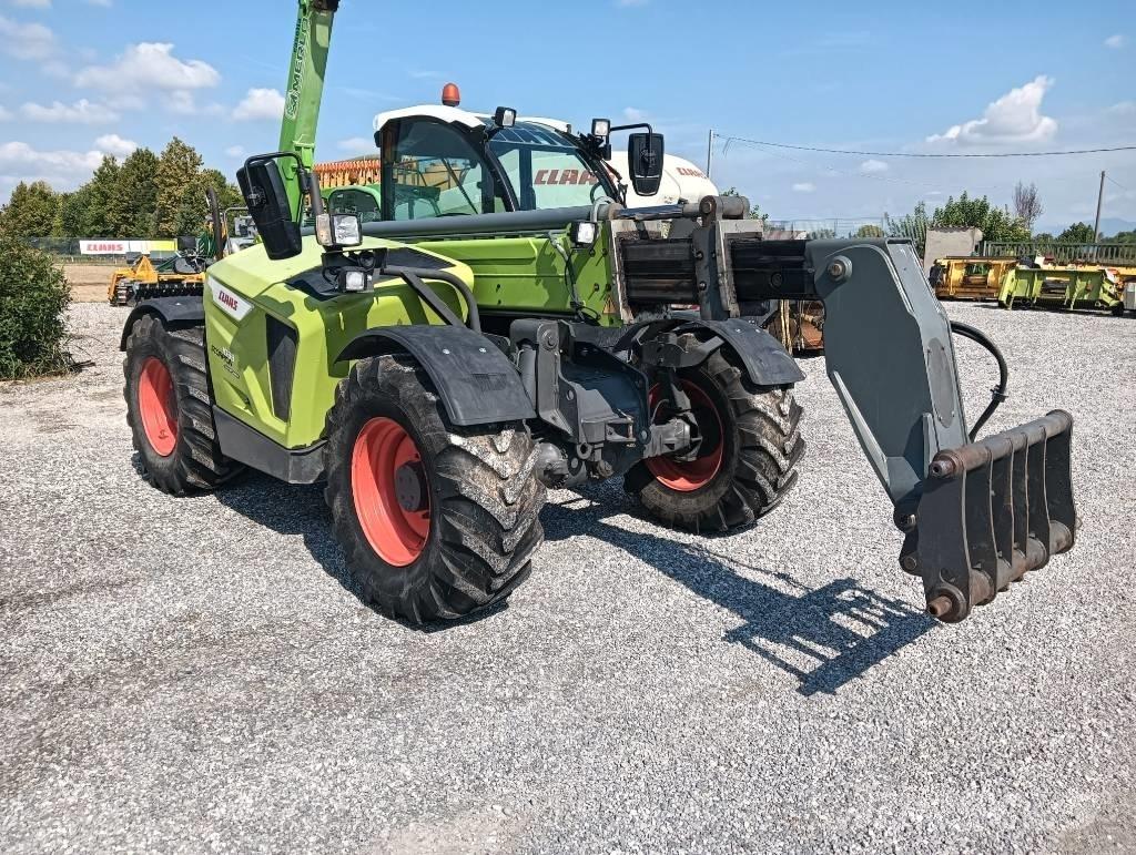 CLAAS Scorpion 1033 Сельскохозяйственные телескопические погрузчики