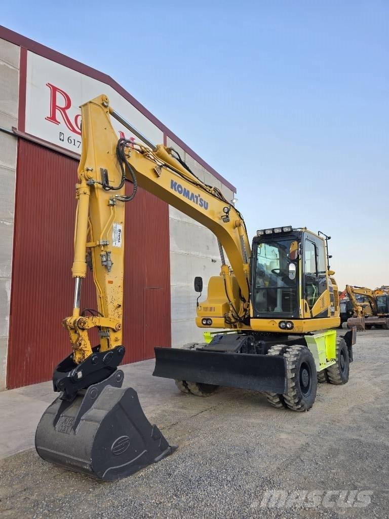 Komatsu PW 148-11 Гусеничные бульдозеры