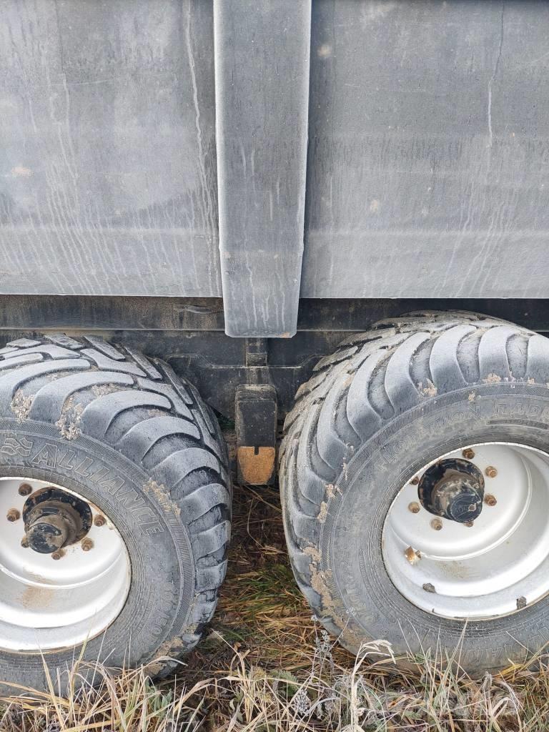 Robus RD16-10 Hardox Тракторные самосвальные прицепы