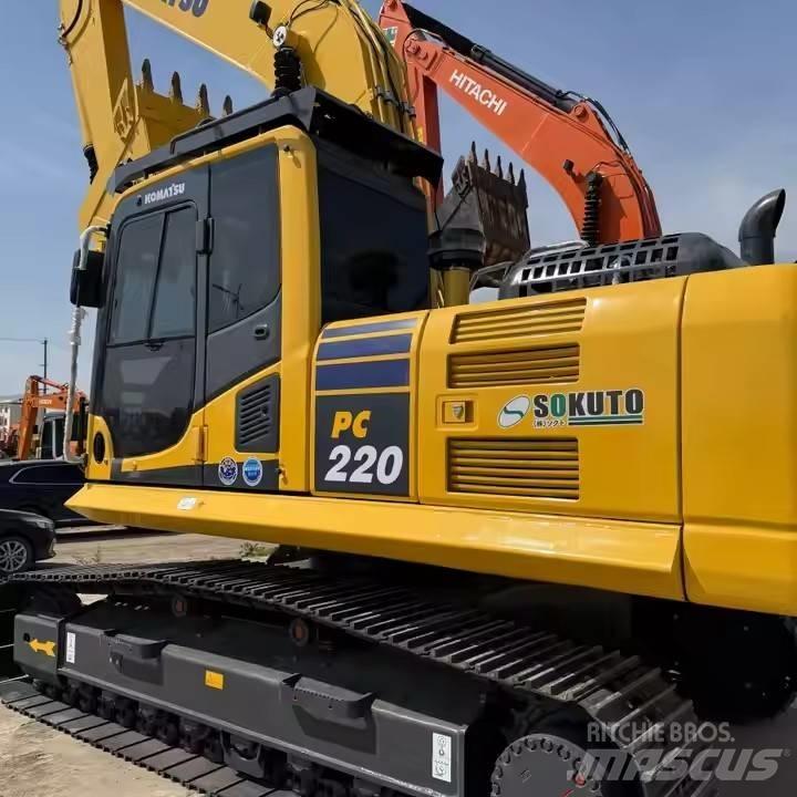 Komatsu PC220-8 Гусеничные экскаваторы