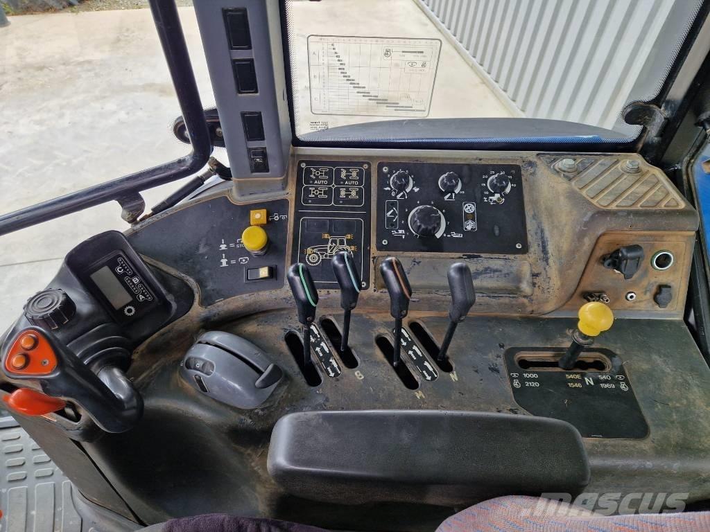 New Holland TM 150 Трактора