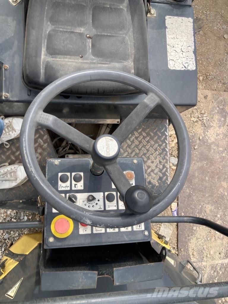 Bomag BW 100 AD-3 Катки тротуарные