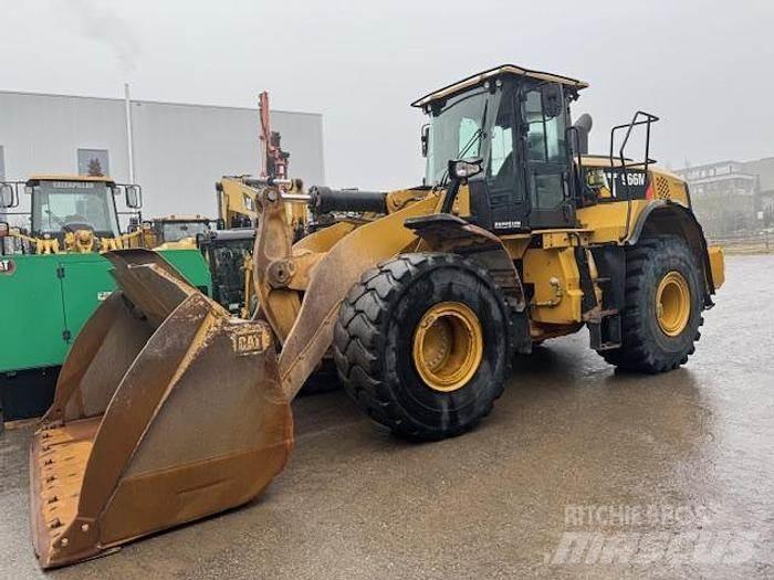 CAT 966M Фронтальные погрузчики