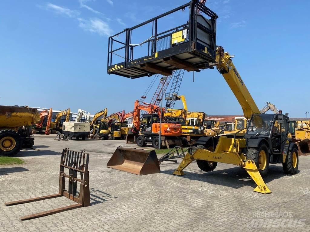 Komatsu WA716 NVT Телескопические погрузчики