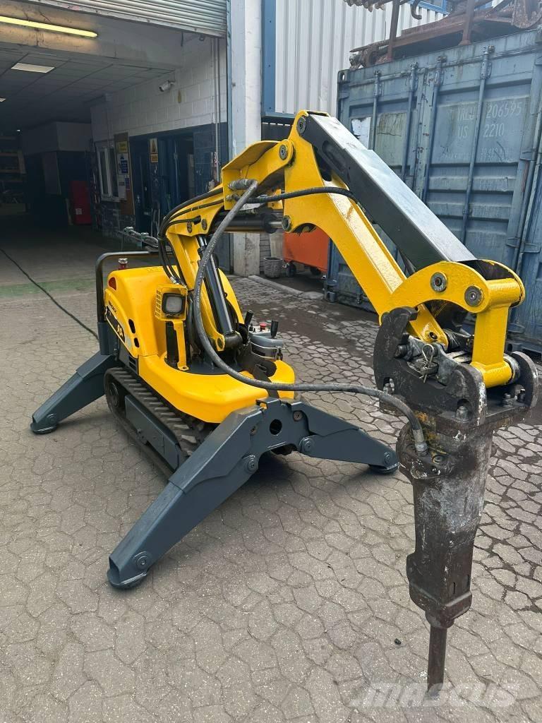 Brokk 90 Мини-экскаваторы