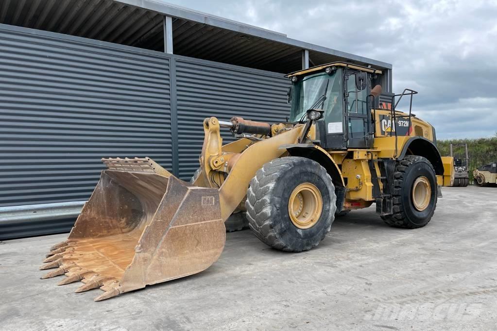 CAT 972M Фронтальные погрузчики