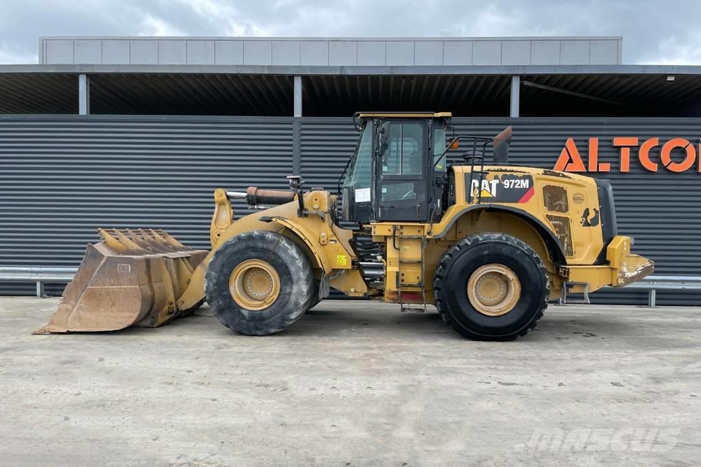 CAT 972M Фронтальные погрузчики