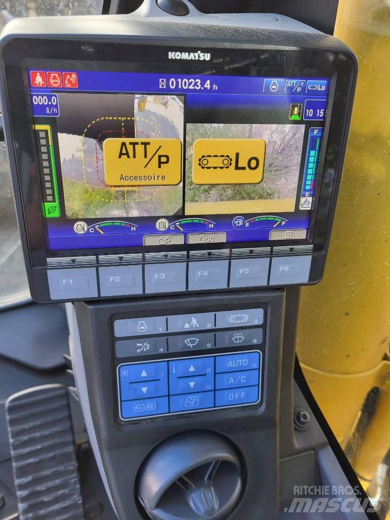 Komatsu PC210LC-11 Гусеничные экскаваторы