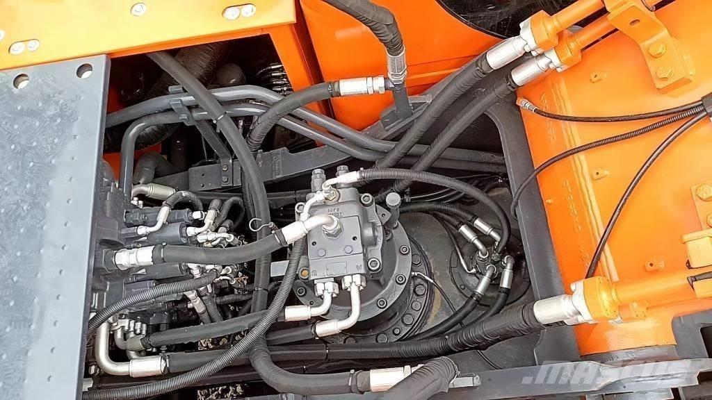 Doosan 225 LC-9 Гусеничные экскаваторы