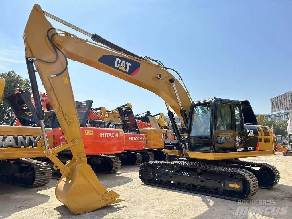CAT 323 D Гусеничные экскаваторы