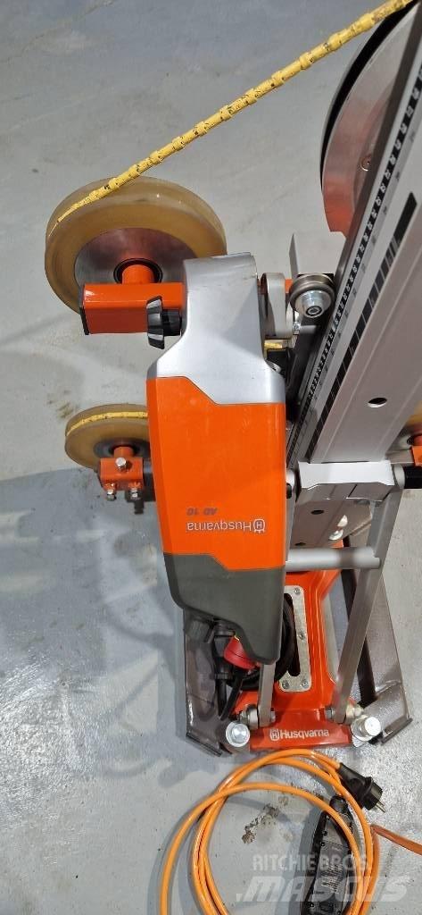 Husqvarna KS 40E Бензорезы