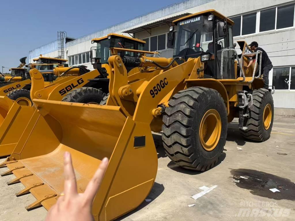 CAT 950 GC Фронтальные погрузчики