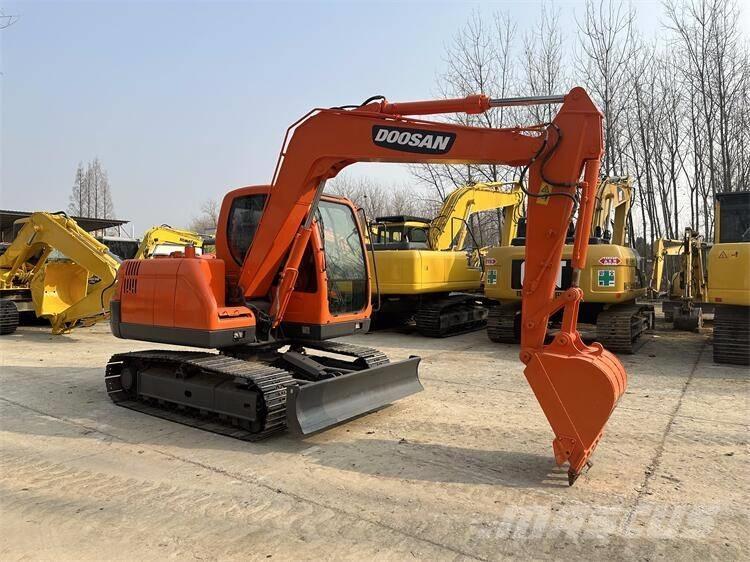 Doosan DX75 Гусеничные экскаваторы