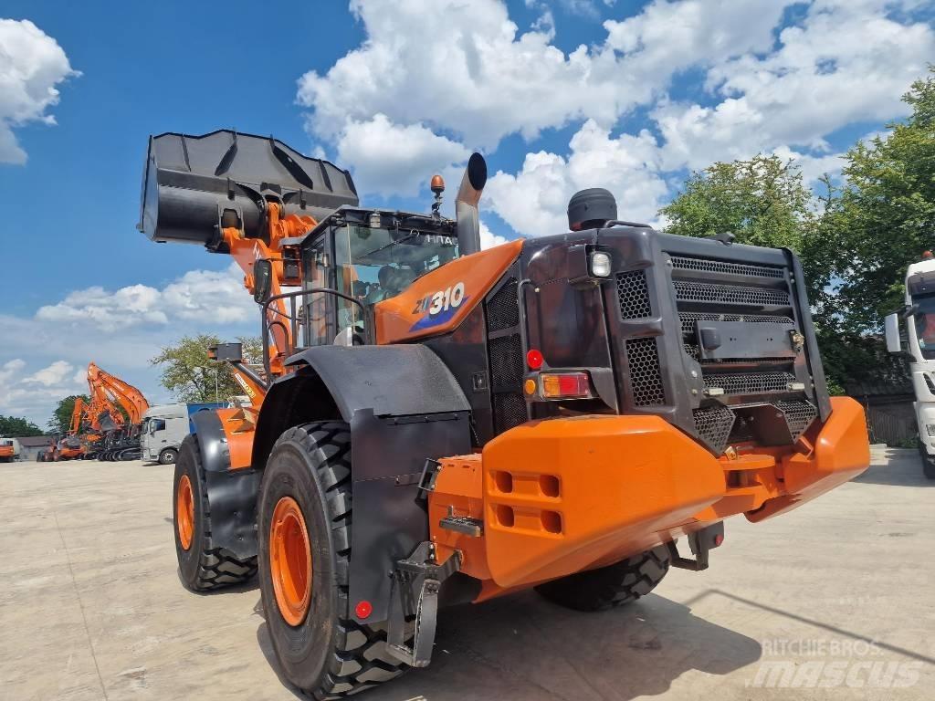 Hitachi ZW 310-6 Фронтальные погрузчики