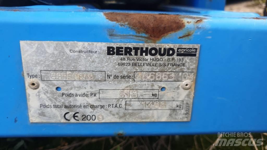 Berthoud Winair 1500 Самоходные опрыскиватели