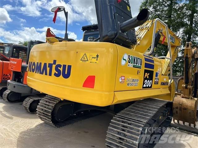 Komatsu PC 200-8 Гусеничные экскаваторы