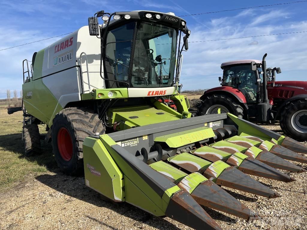 CLAAS Tucano 440 Зерноуборочные комбайны