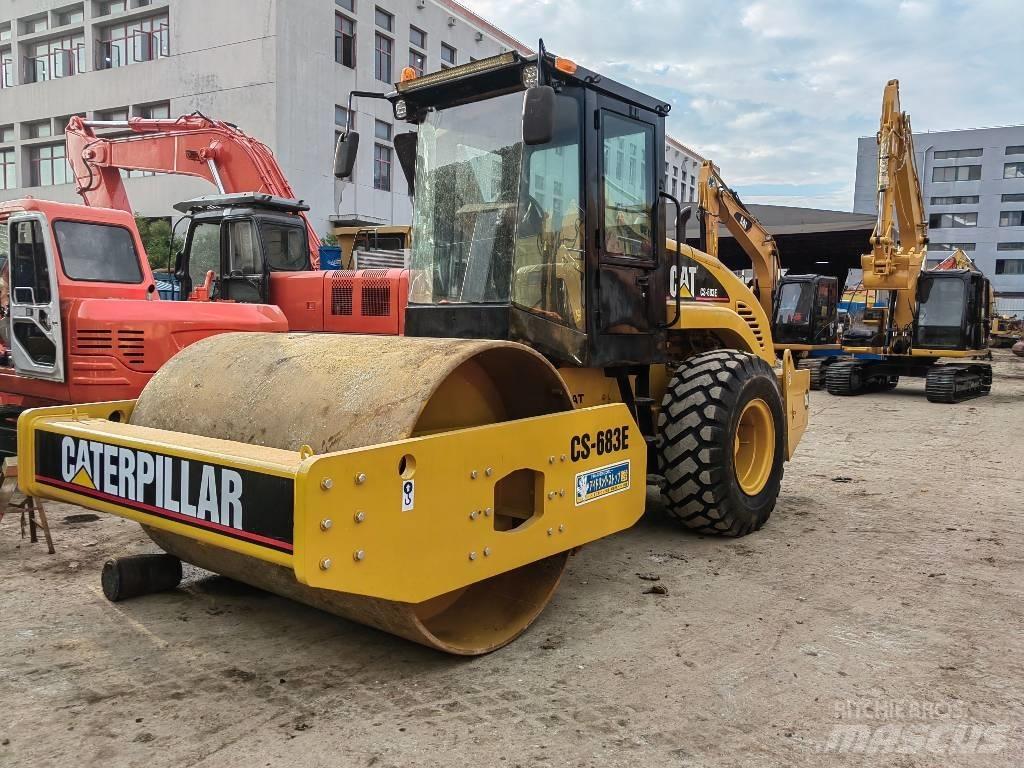CAT GS683E Грунтовые катки