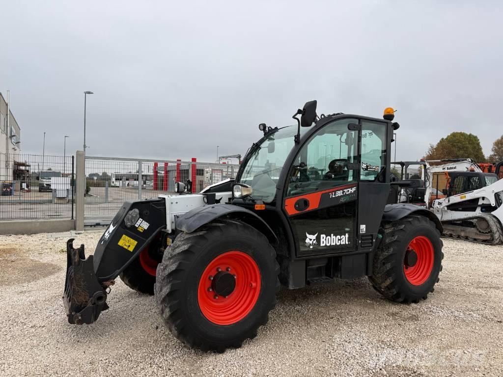 Bobcat TL 38.70 Agri Телескопические погрузчики