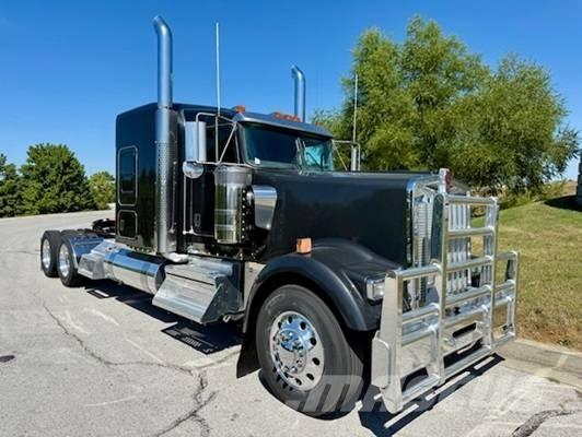 Kenworth W 900 Седельные тягачи