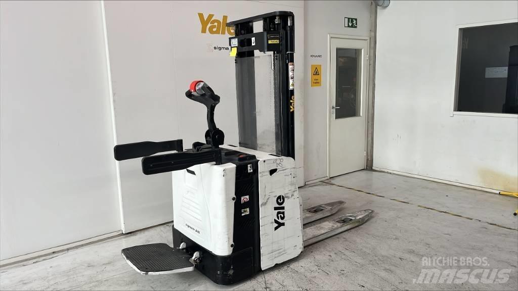 Yale MS15X Самоходные электроштабелёры