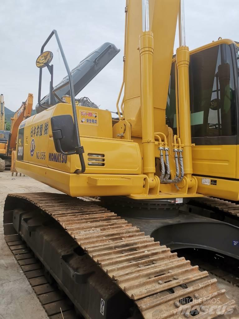 Komatsu PC 200 LC-8 Гусеничные экскаваторы
