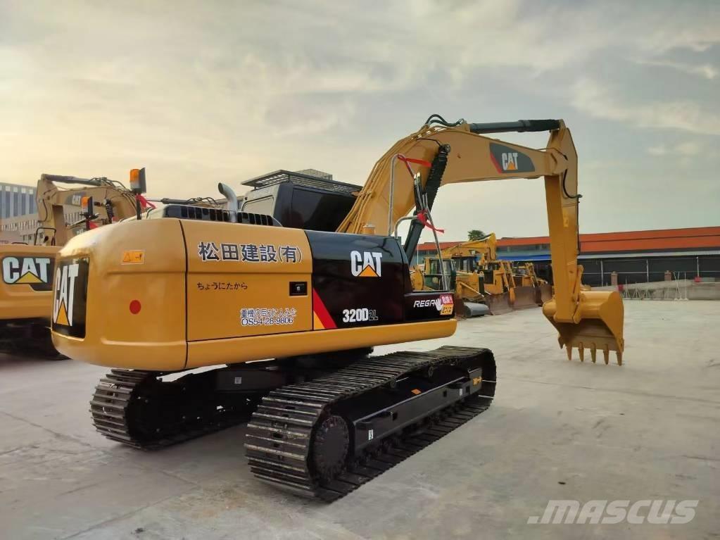 CAT 320 D2L Гусеничные экскаваторы