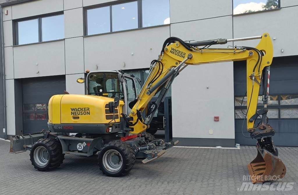 Wacker Neuson EW 100 Колёсные экскаваторы