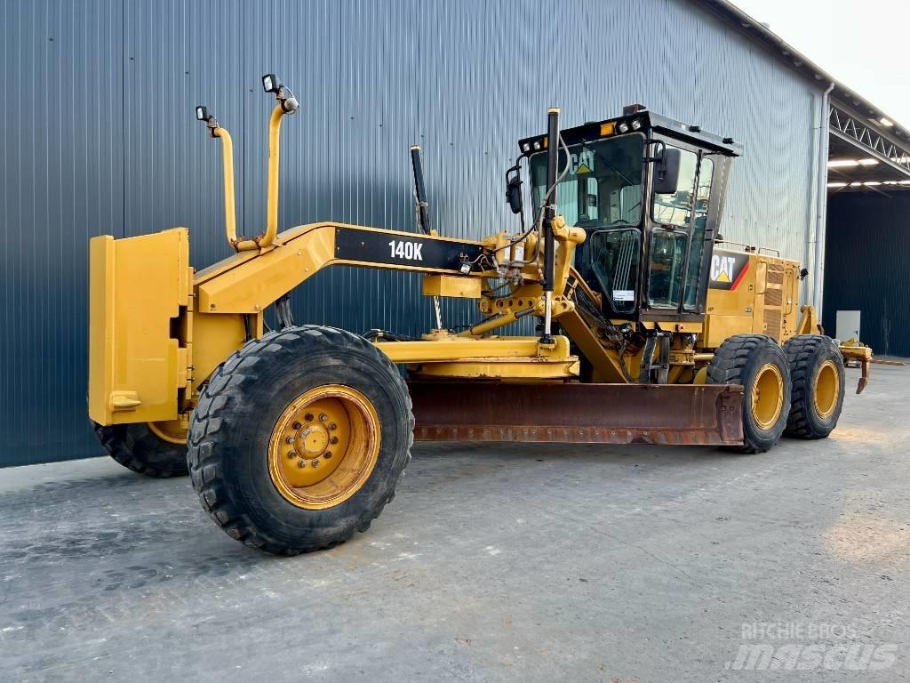 CAT 140K Грейдеры