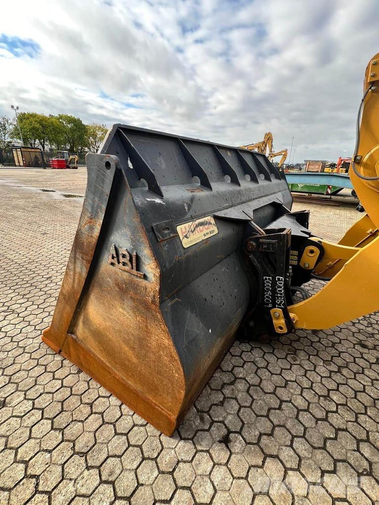 CAT 950GC Фронтальные погрузчики