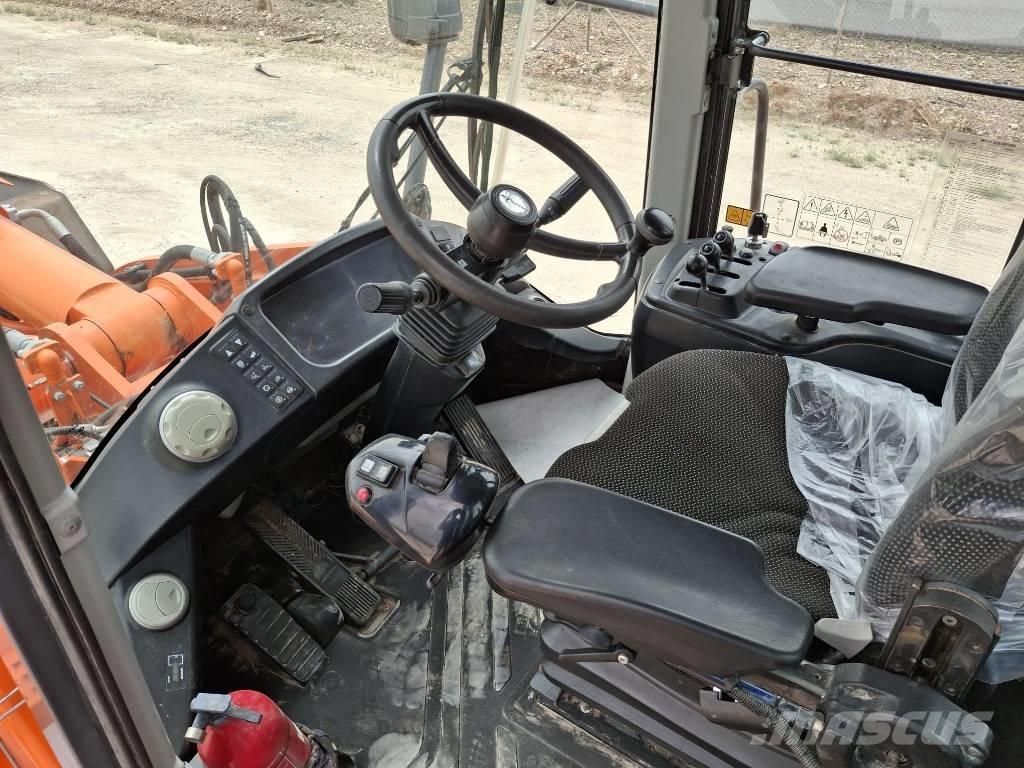 Doosan DL 300-5 Фронтальные погрузчики