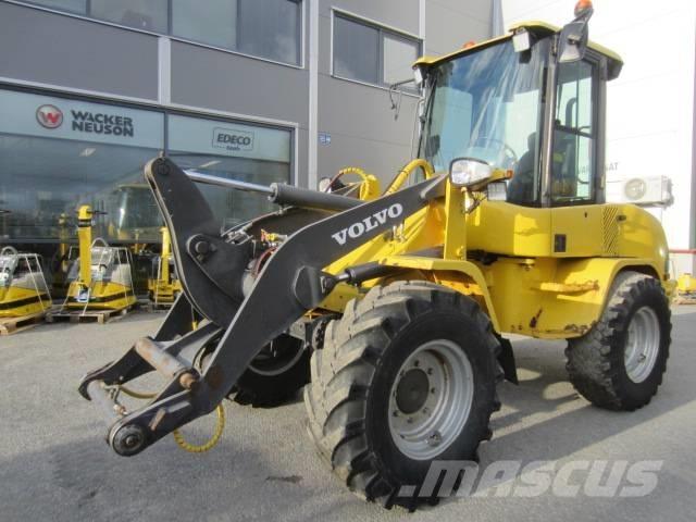 Volvo L 35 Фронтальные погрузчики