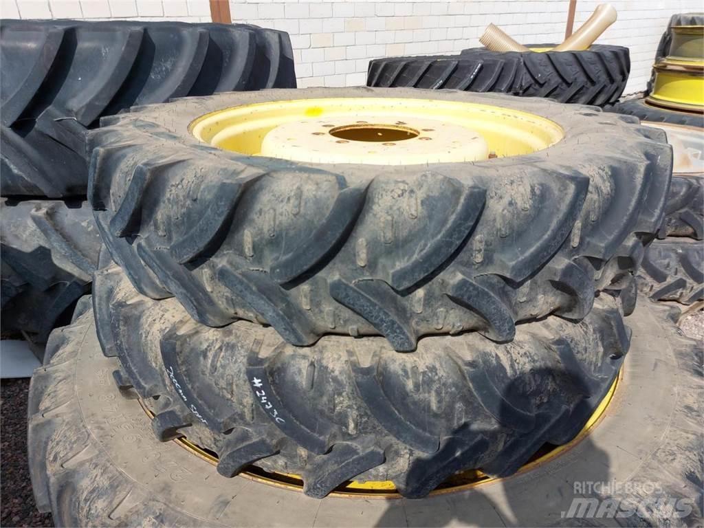 Kleber 270/95R32 Шины и колёса