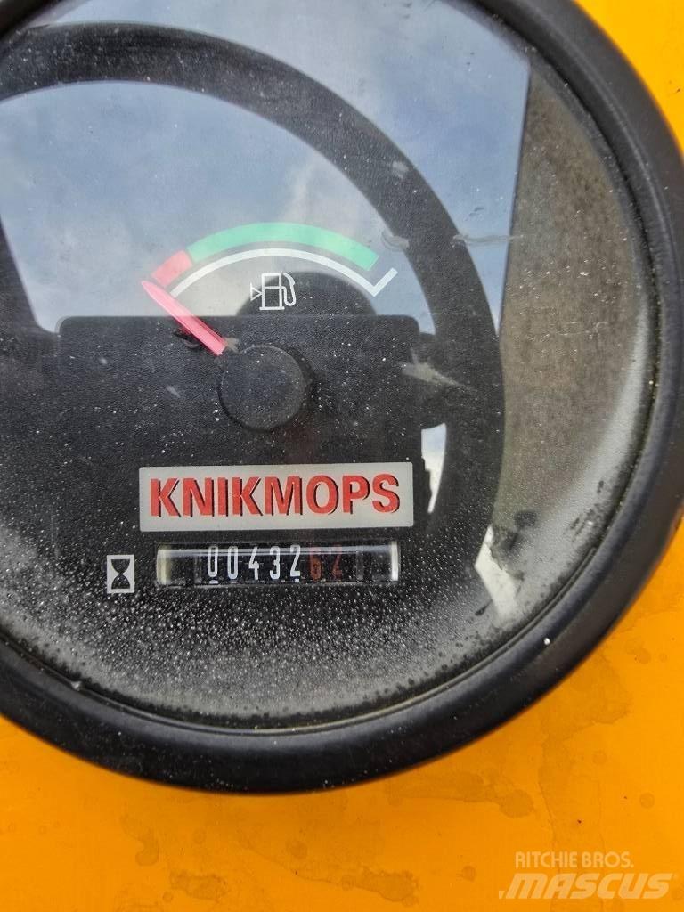 Knikmops 100 Фронтальные погрузчики