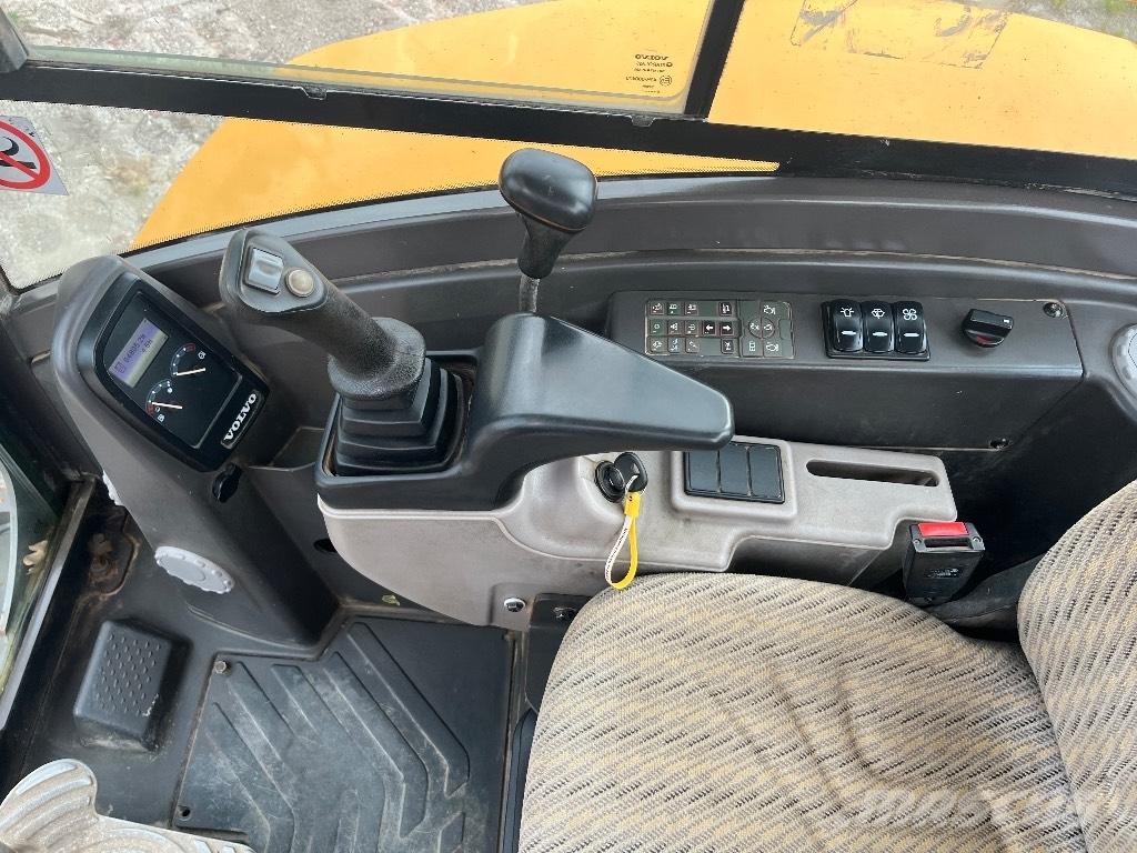 Volvo ECR 50 D Мини-экскаваторы