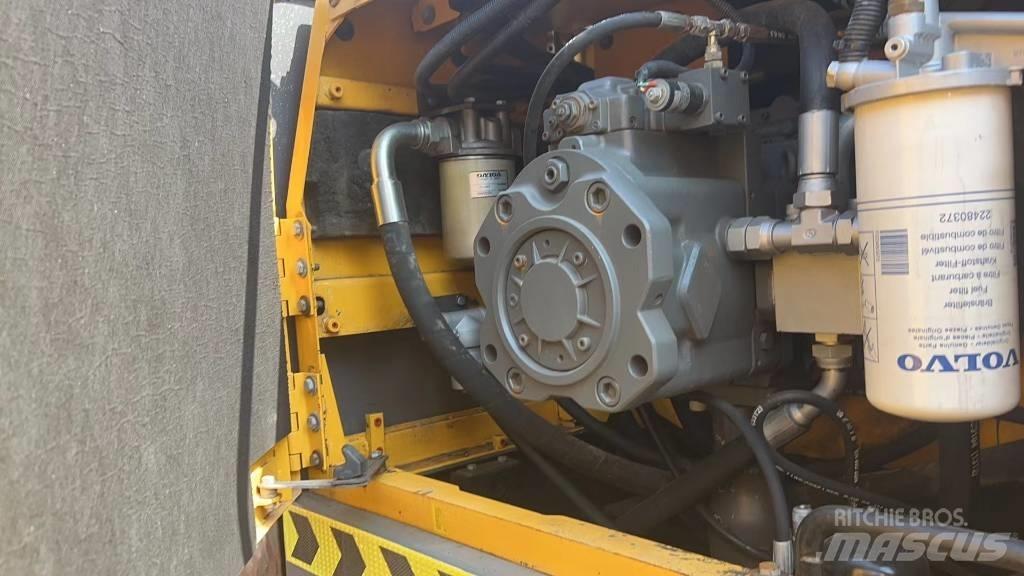 Volvo EC 480 Гусеничные экскаваторы