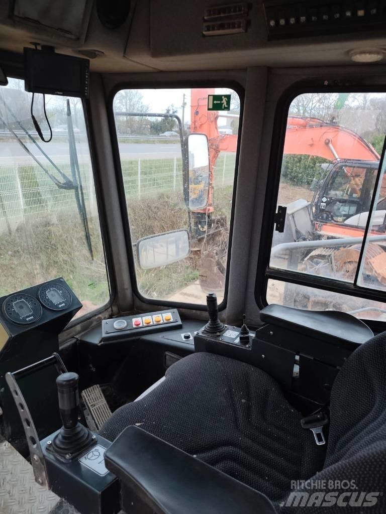 Bomag BC 972 RB Уплотнители для закладки отходов