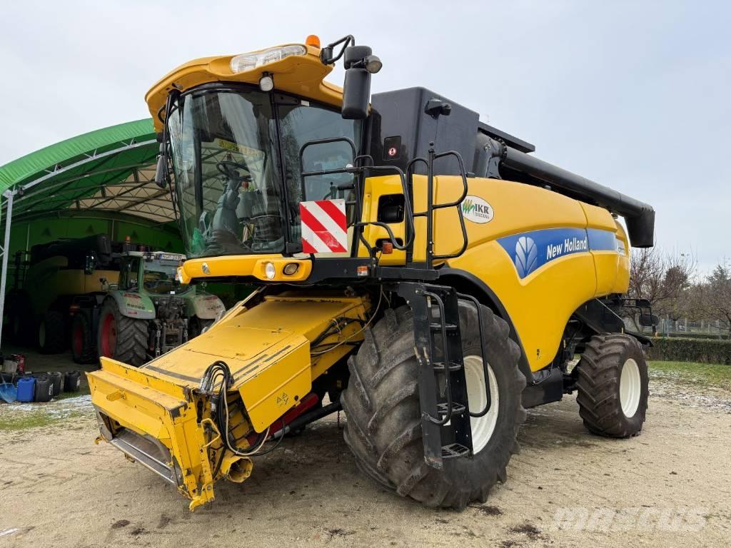 New Holland CX 8070 Зерноуборочные комбайны