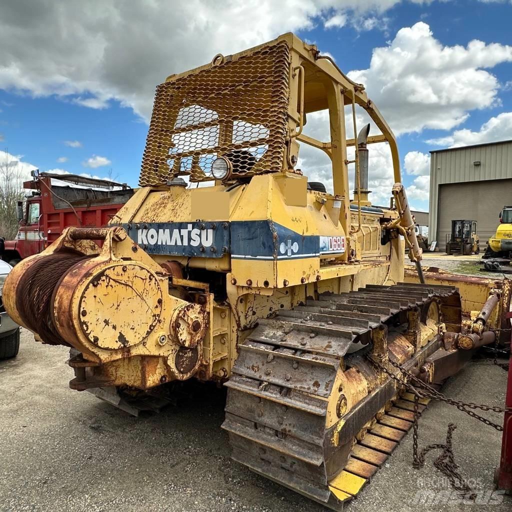 Komatsu D 68 E-1 Гусеничные бульдозеры