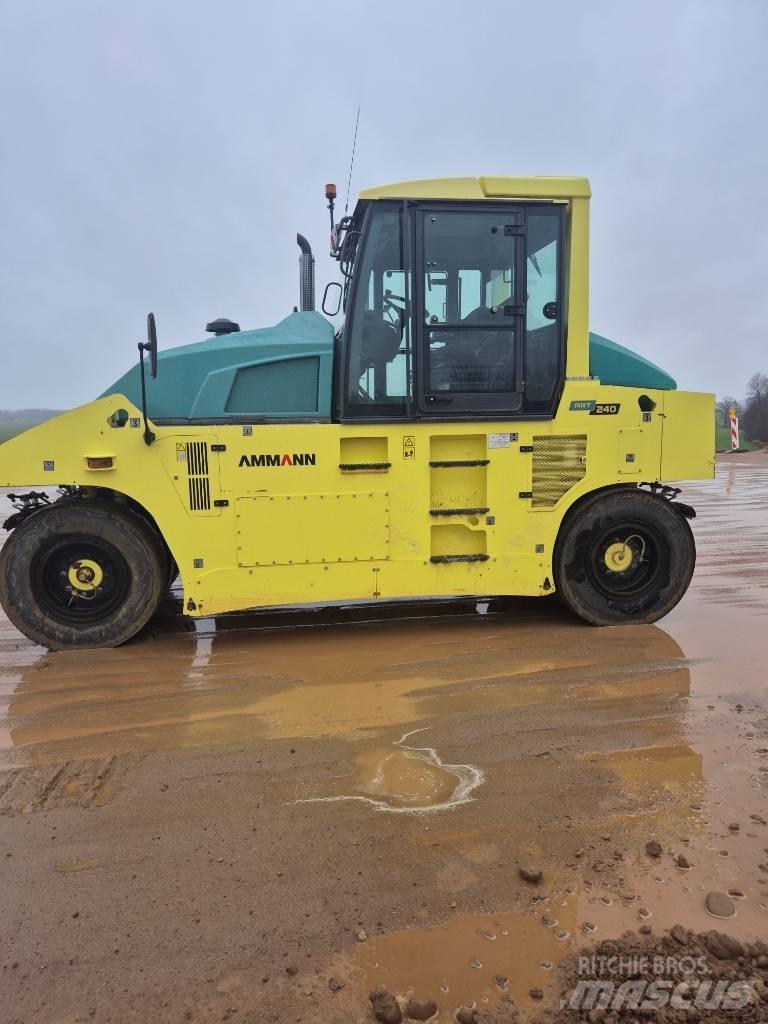 Ammann ART 240 Пневматические катки