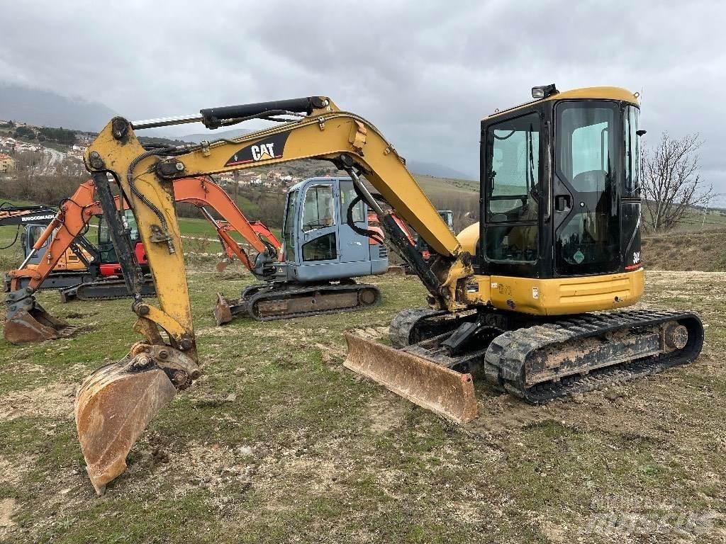 CAT 304 CR Мини-экскаваторы