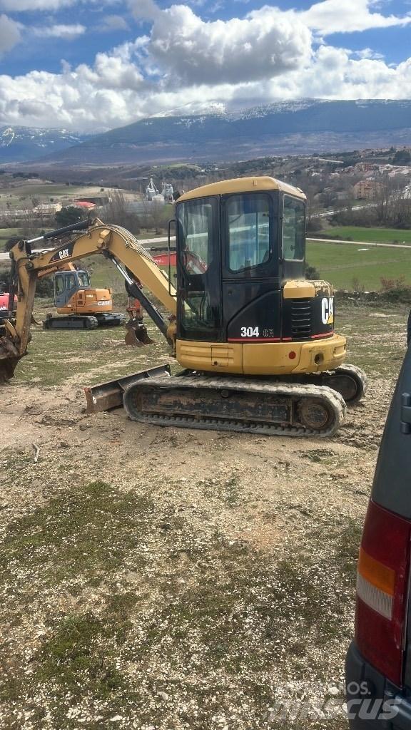 CAT 304 CR Мини-экскаваторы