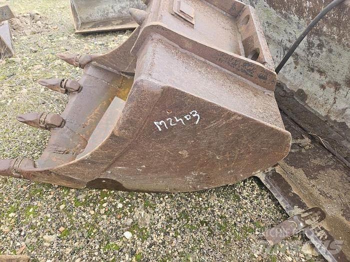 Mecalac 12MXT Ковши