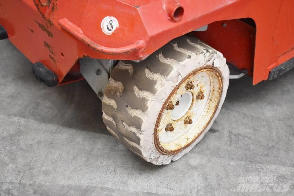 PB Lift S171-12E Ножничные подъемники