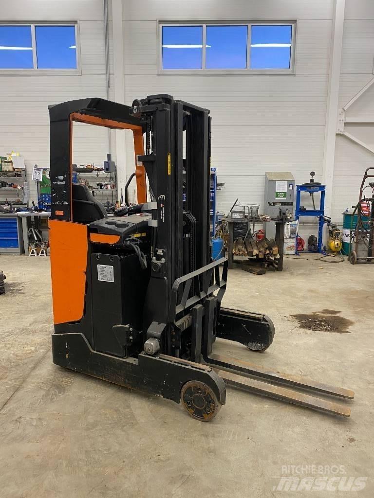 Rocla HS 14 F 4800 Электропогрузчики