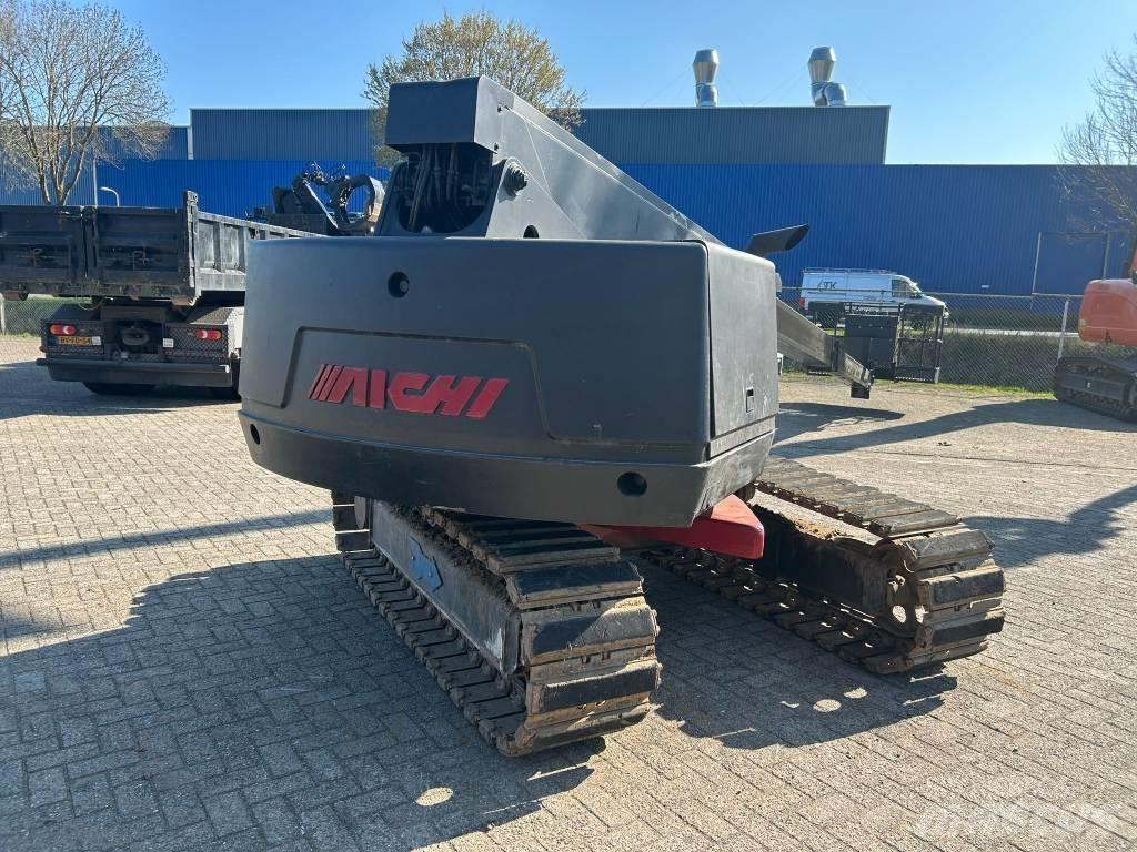 Aichi SR 123 Телескопические подъемники