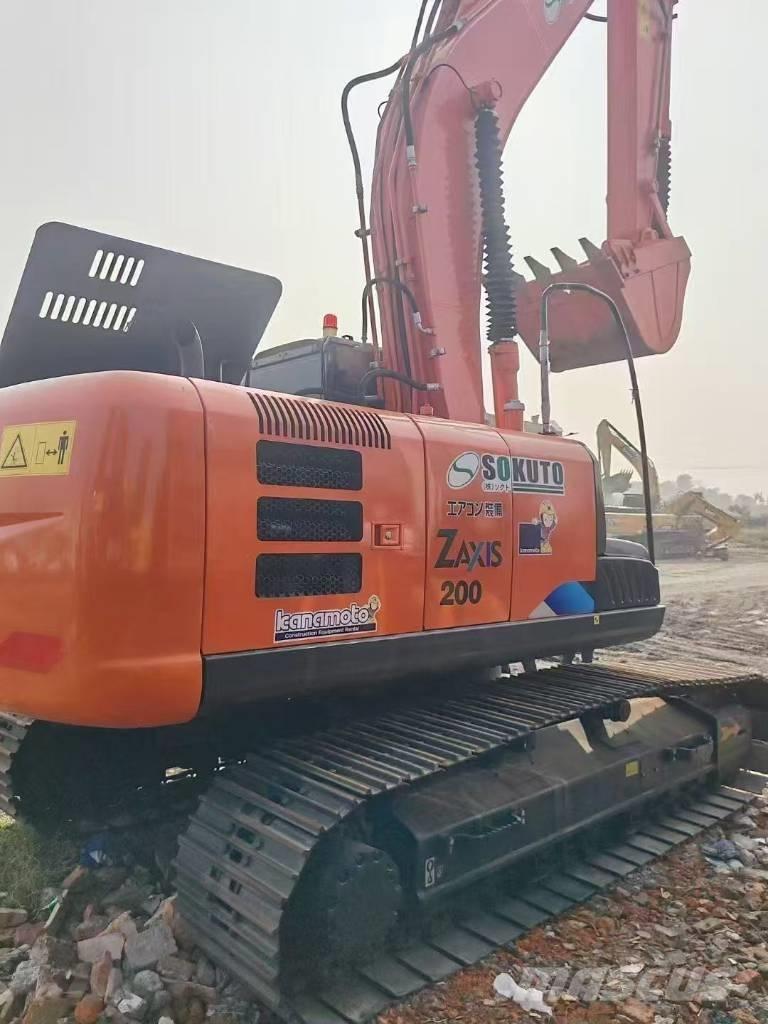 Hitachi 200-3 Гусеничные экскаваторы